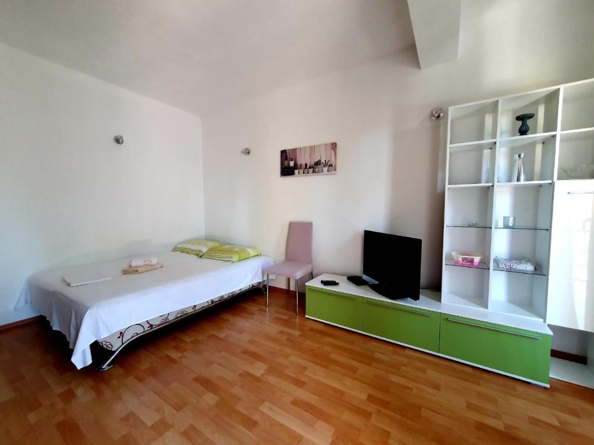 Apartments Tri Sestrice Sveta Nedelja  Exteriér fotografie